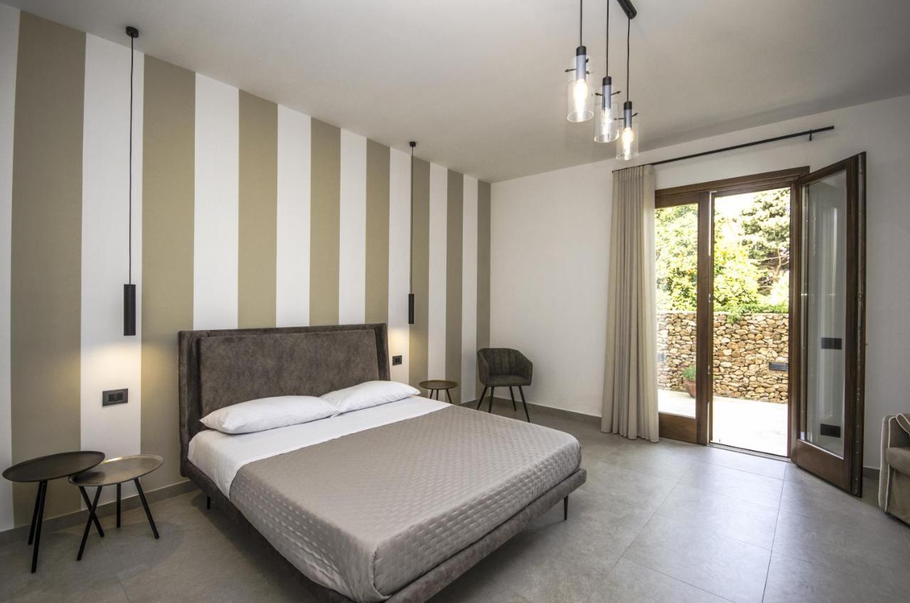 Cala Di Ponente Hotel Castelluzzo Kültér fotó