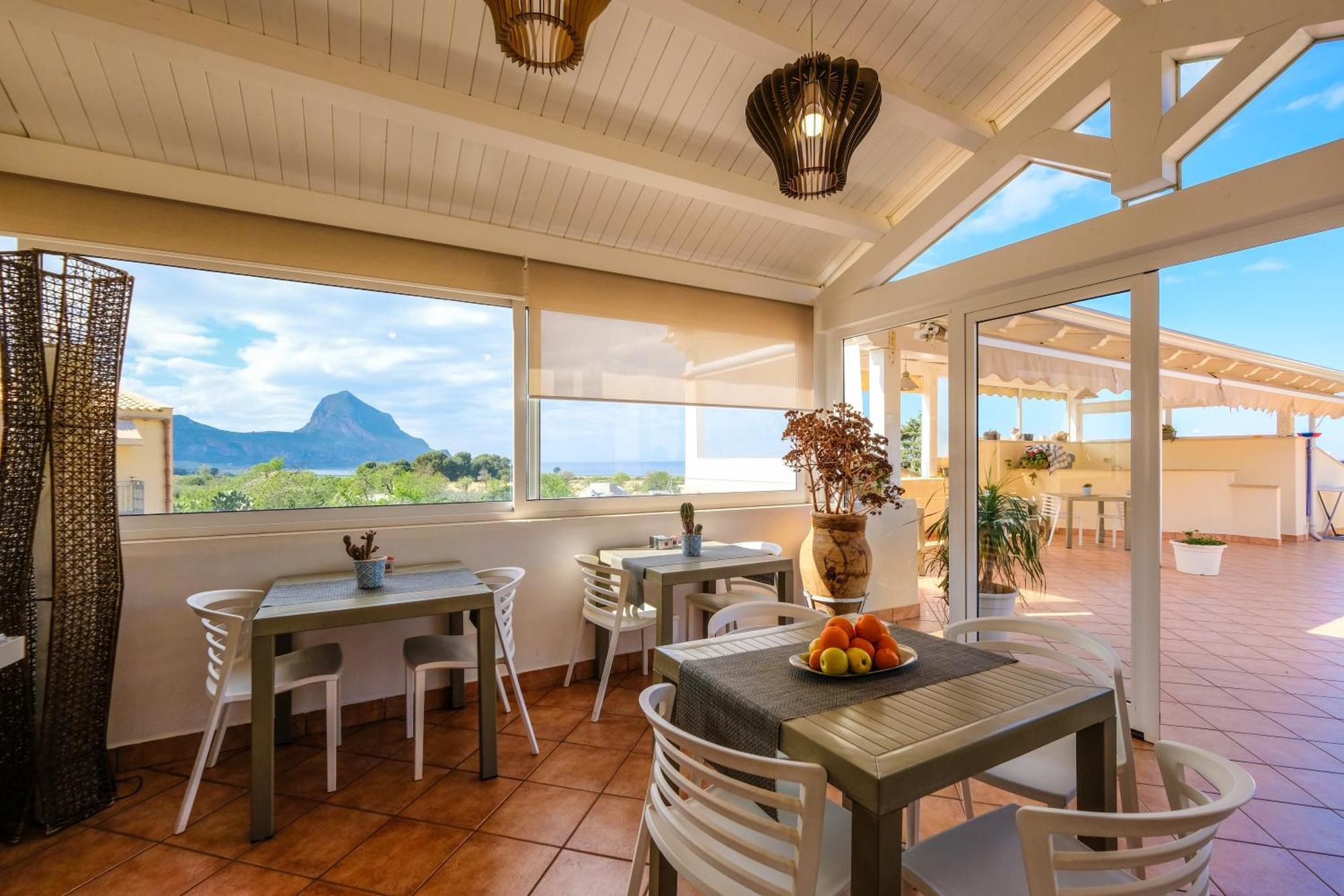 Cala Di Ponente Hotel Castelluzzo Kültér fotó