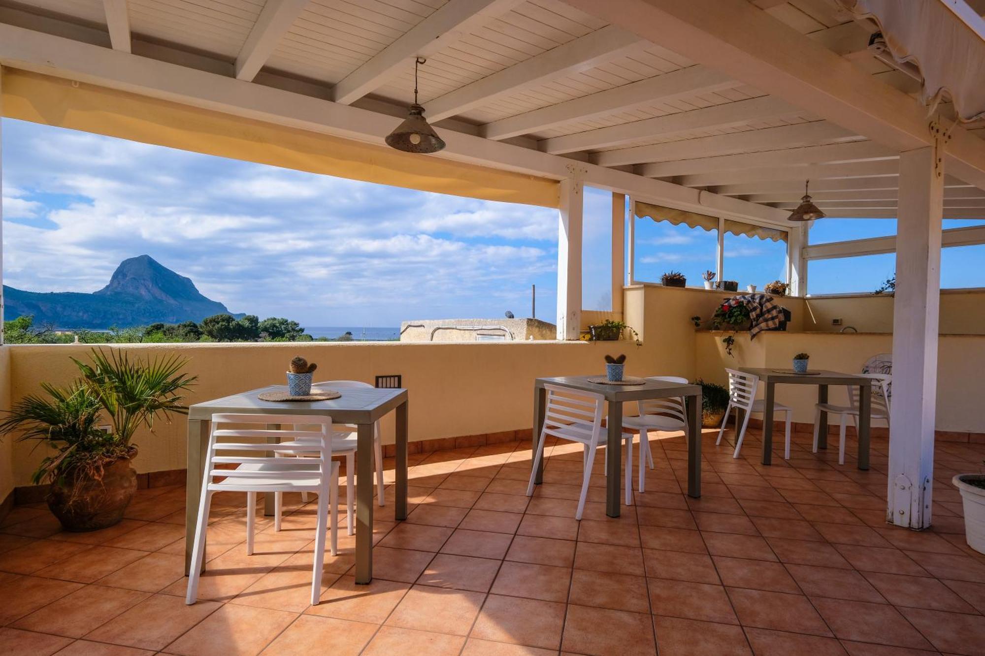 Cala Di Ponente Hotel Castelluzzo Kültér fotó