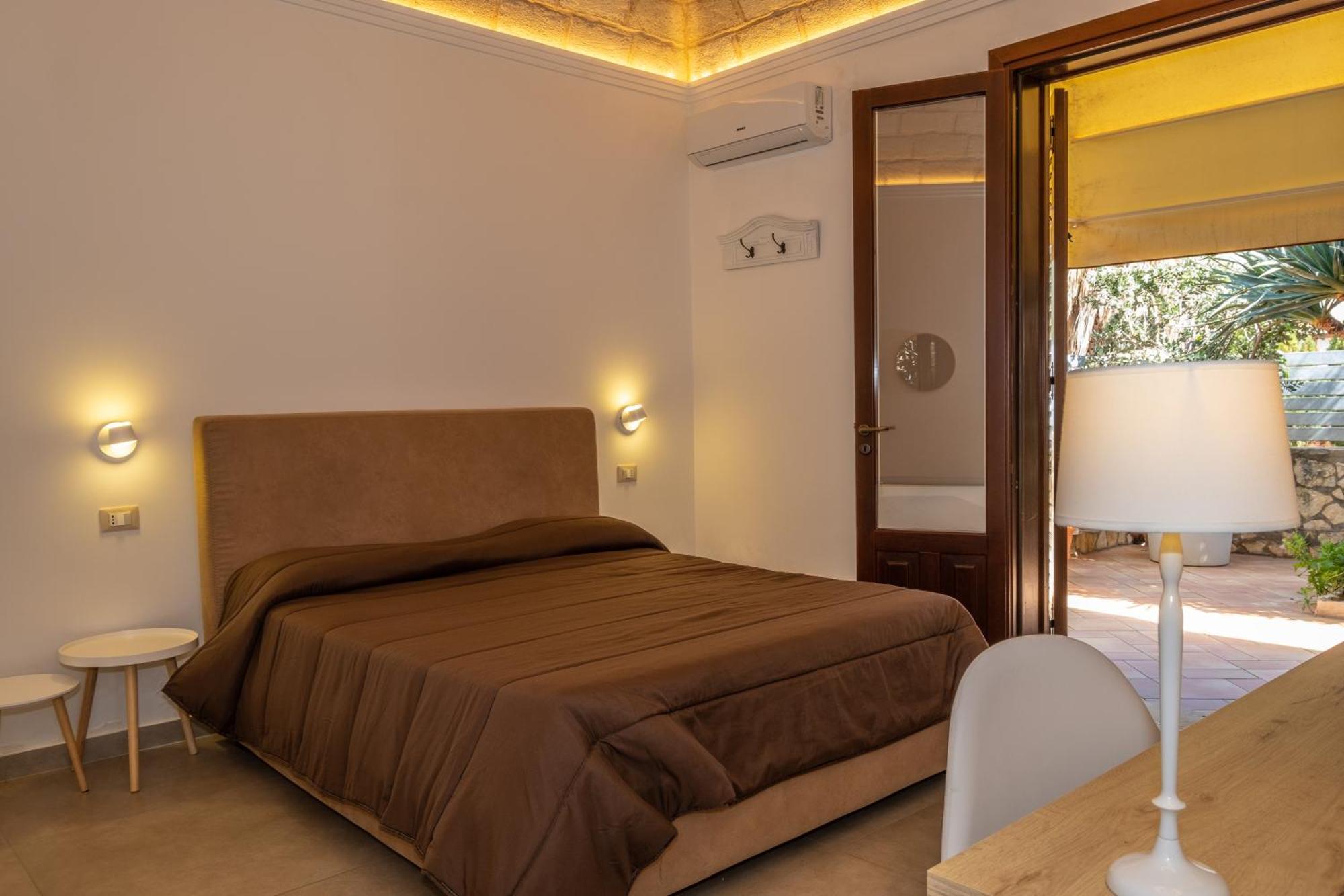 Cala Di Ponente Hotel Castelluzzo Kültér fotó