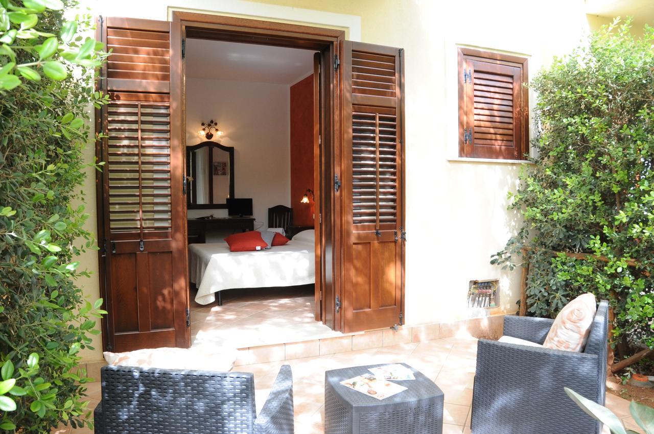 Cala Di Ponente Hotel Castelluzzo Kültér fotó