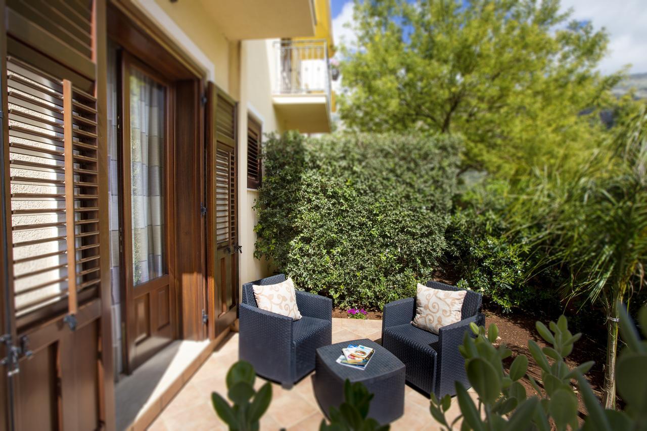 Cala Di Ponente Hotel Castelluzzo Kültér fotó